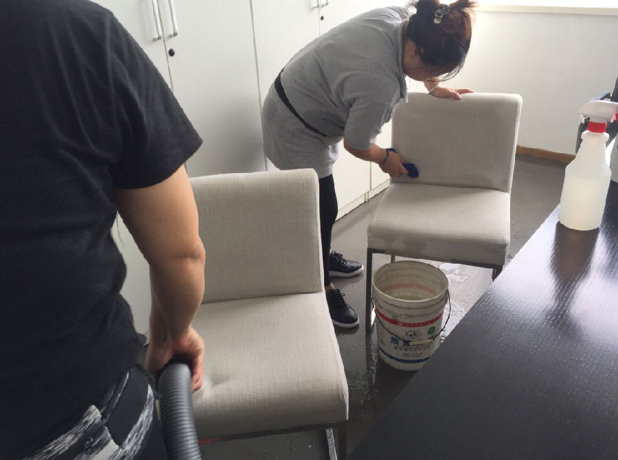 北镇市沙发清洗案例